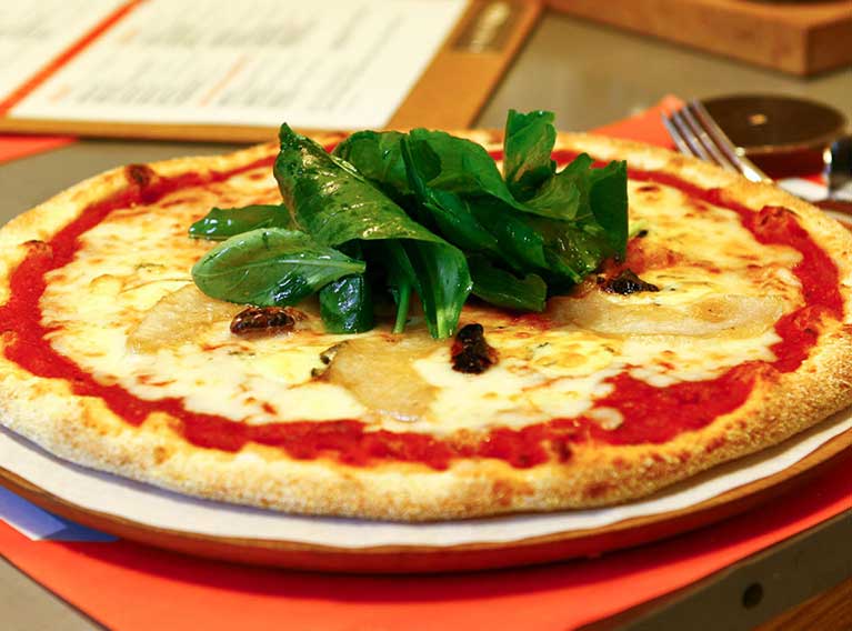 Tomatomatic Pizza – Brand Creation Of A QSR Pizza Delivery Concept In Lebanon
