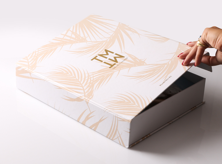 Take Me To Wonder – Brand Identity, Marketing & Communication For Beauty Product Line